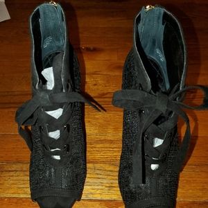 Nine West Black Bootie